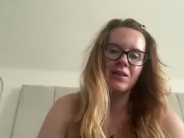Freechat red_head_rosie_69 on Chaturbate