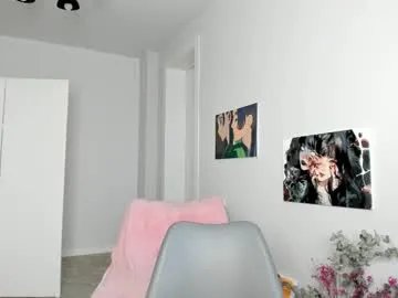 Private red_mok on Chaturbate