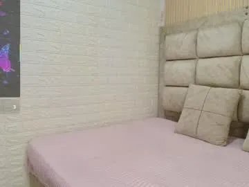 Freechat salome_cruxx on Chaturbate