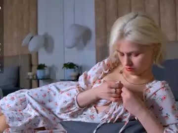 Freechat sandyshayes on Chaturbate