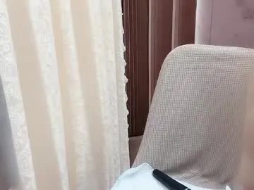 Freechat shellysan on Chaturbate