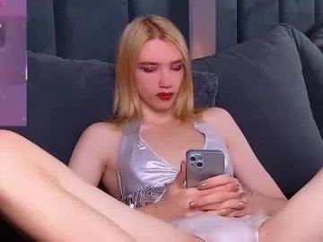 Freechat translustybabe on Chaturbate