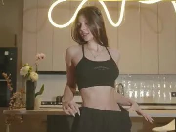 Freechat whisper_of_love on Chaturbate