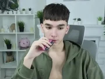 Away yamitwink on Chaturbate