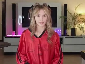 Freechat yononeey on Chaturbate