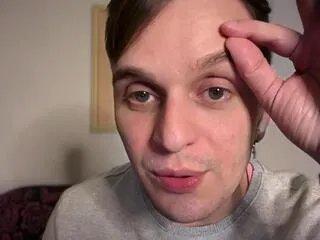 Offline adam_lawford on Flirt4Free