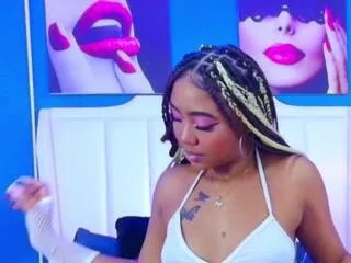 Freechat angela_roberts on Flirt4Free