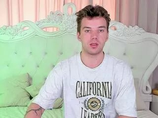 Freechat arthur_andrews on Flirt4Free