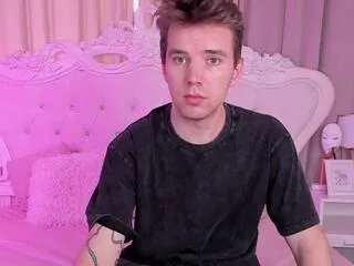 Freechat arthur_andrews on Flirt4Free