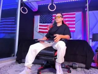 Freechat ayden_miller on Flirt4Free