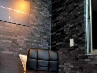 Offline bruce_dallas on Flirt4Free