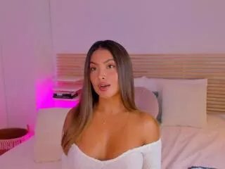 Away emiliana_lowell on Flirt4Free