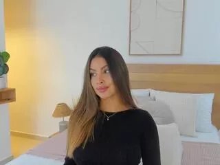 Away emiliana_lowell on Flirt4Free