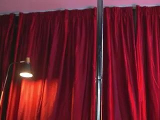 Freechat evelyn_evy on Flirt4Free