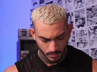 Freechat jackson_cottonwood on Flirt4Free