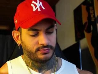 Freechat jackson_cottonwood on Flirt4Free