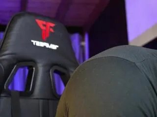 Freechat jackson_cottonwood on Flirt4Free