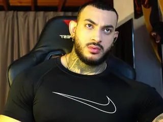 Freechat jackson_cottonwood on Flirt4Free