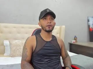 Freechat jax_maxwell on Flirt4Free