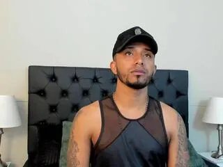 Freechat jax_maxwell on Flirt4Free