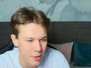 Offline johnny_october on Flirt4Free