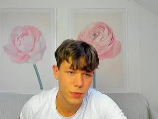 Offline johnny_october on Flirt4Free