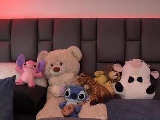 Freechat khya on Flirt4Free