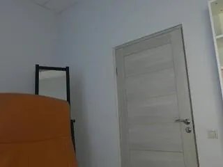 Freechat logan_fraser on Flirt4Free