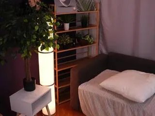 Freechat loreta_moede on Flirt4Free