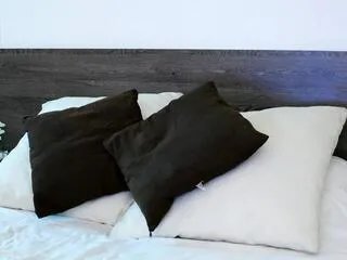 Offline lukhas on Flirt4Free