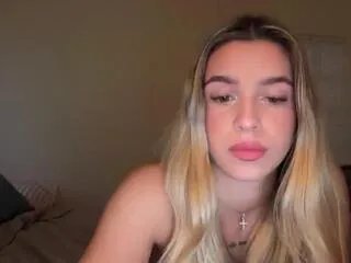 Private maci_reynolds on Flirt4Free