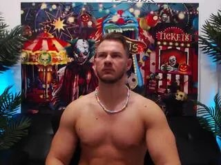 Freechat marco_riciardo on Flirt4Free