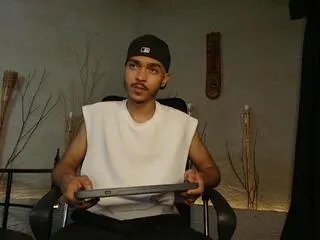 Offline marcus_reinn on Flirt4Free