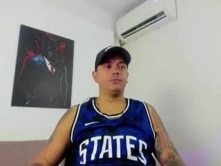 Offline maxi_hall on Flirt4Free