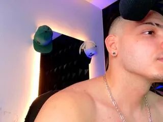 Offline maxwell_dupont on Flirt4Free