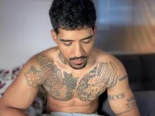 Offline myke_sthetic on Flirt4Free