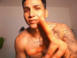 Freechat noah_lead on Flirt4Free