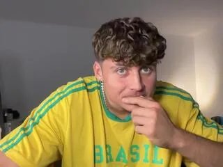 Offline noah_sandler on Flirt4Free