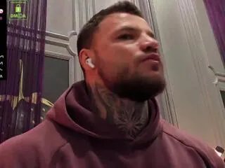 Offline oliver_sport on Flirt4Free