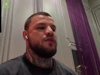 Offline oliver_sport on Flirt4Free