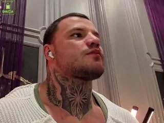 Offline oliver_sport on Flirt4Free