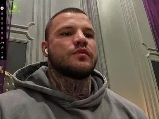 Offline oliver_sport on Flirt4Free