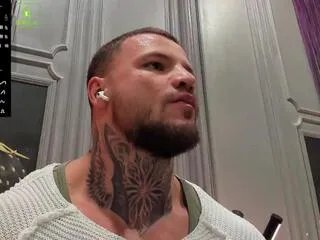 Offline oliver_sport on Flirt4Free