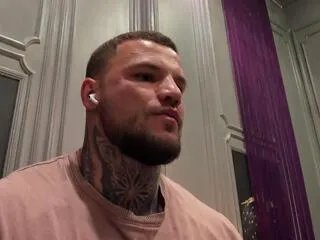 Offline oliver_sport on Flirt4Free