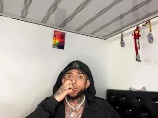 Freechat oliver_terry on Flirt4Free