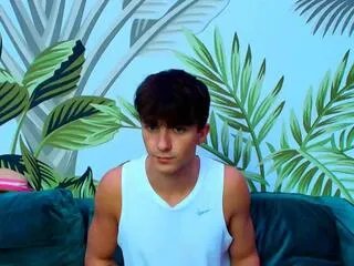Freechat pierce_bailey on Flirt4Free