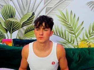 Freechat pierce_bailey on Flirt4Free