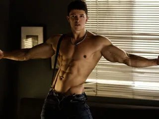 Freechat reece_taylor on Flirt4Free