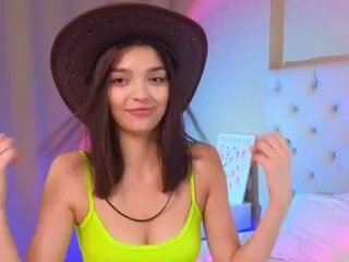 Freechat ronda_cruz on Flirt4Free