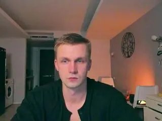 Offline samuel_andrew on Flirt4Free